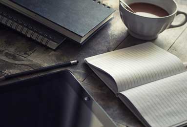 娱乐八卦新消息：男星包养网红内幕浮现，明星男包