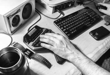 51吃瓜调查：明星恋情曝光的背后是什么？，明星恋爱曝光